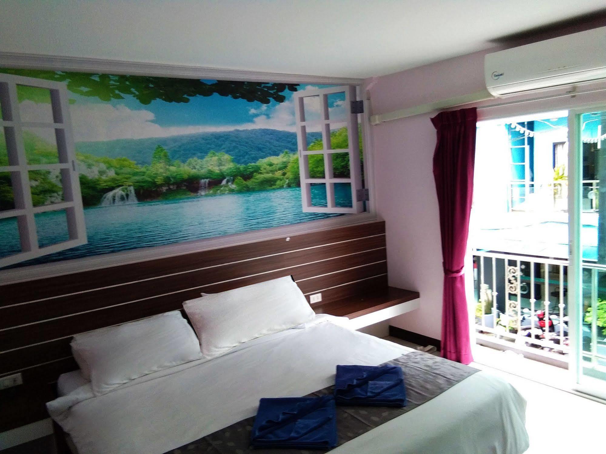 The Shades Bed And Breakfast Boutique Hotel Patong Exterior photo